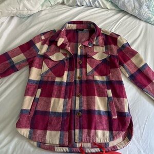 Women’s Plaid shacket (flannel). Size small.